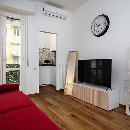Sebino 8 - Monolocale Cool Apartamento Milão Exterior foto